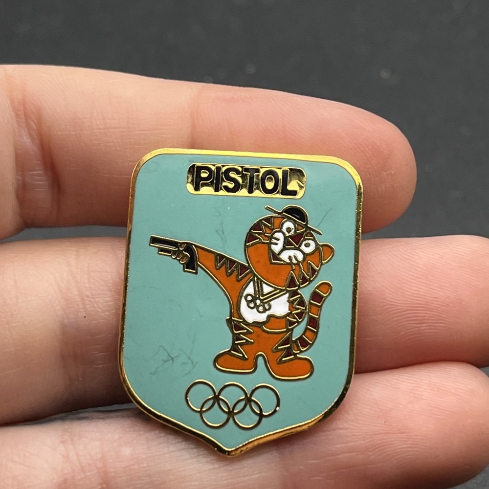 1988 Seoul Olympics Hodori Tiger Mascot Shooting Event Pistol Lapel Pin